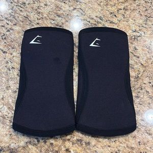 Gymshark knee sleeves-size M
